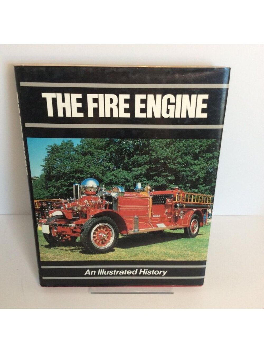 Fire Engine An Illustrated History Simon Goodenough 1987 Hardcover